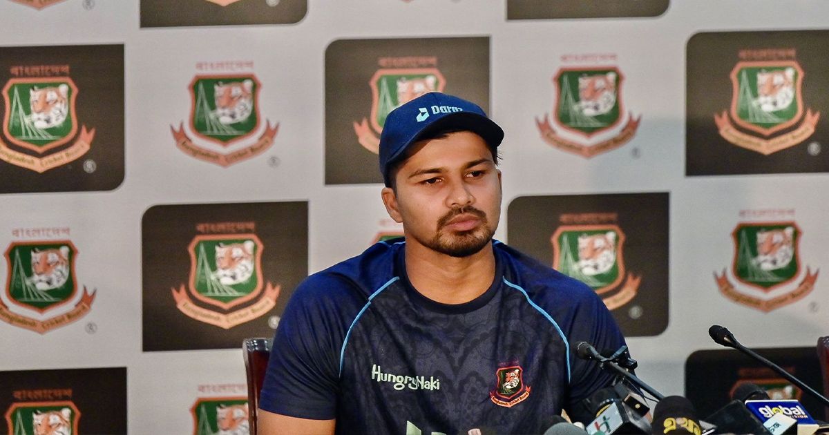 অধিনায়ক