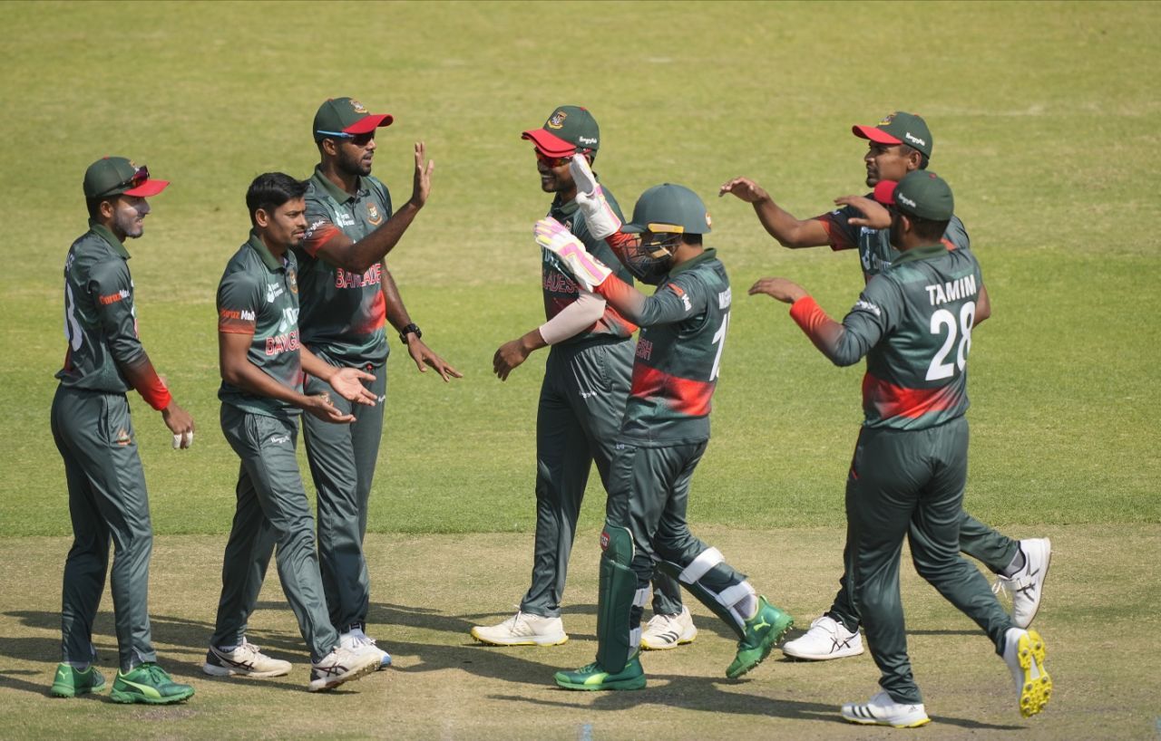 ওয়ানডে