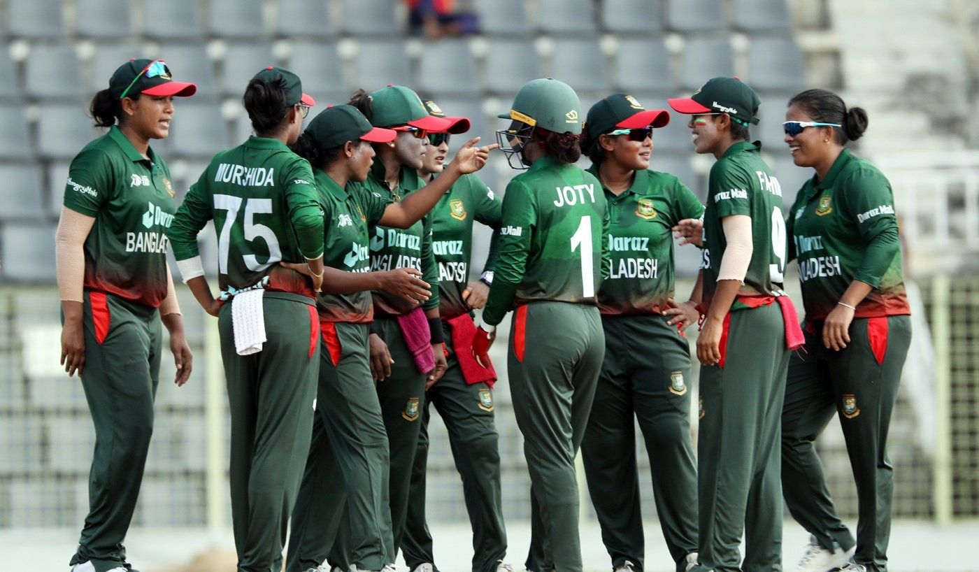 সেমিফাইনালে